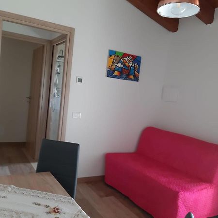 B&B Le Agavi Borso del Grappa Luaran gambar