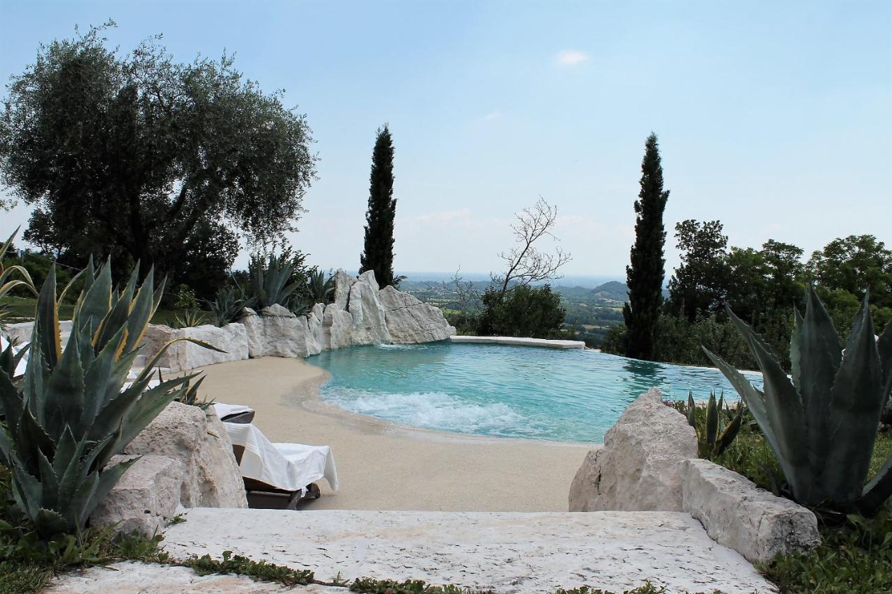 B&B Le Agavi Borso del Grappa Luaran gambar