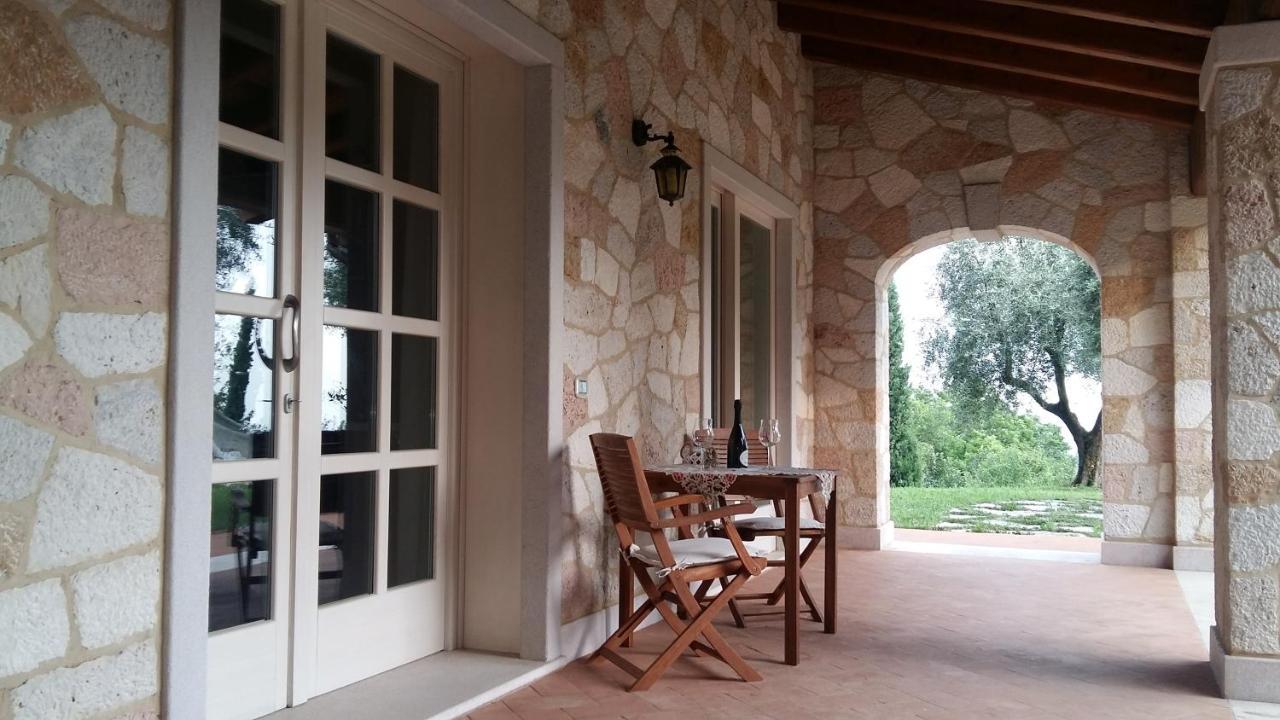 B&B Le Agavi Borso del Grappa Luaran gambar
