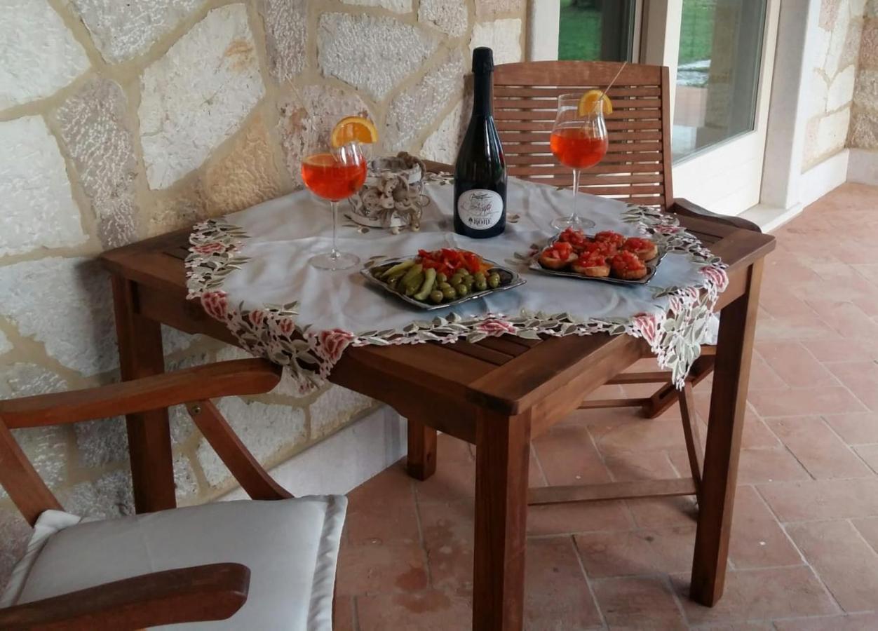 B&B Le Agavi Borso del Grappa Luaran gambar