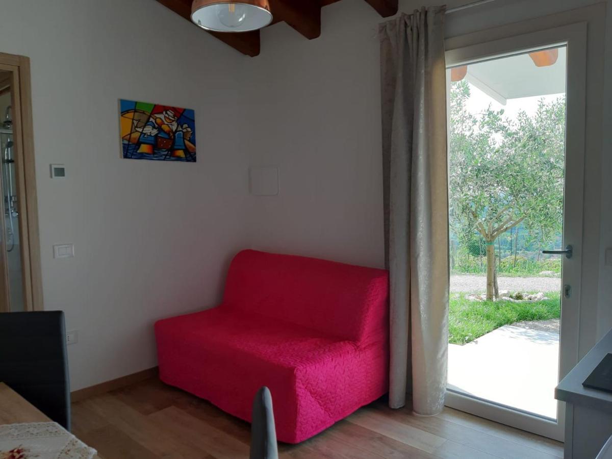 B&B Le Agavi Borso del Grappa Luaran gambar